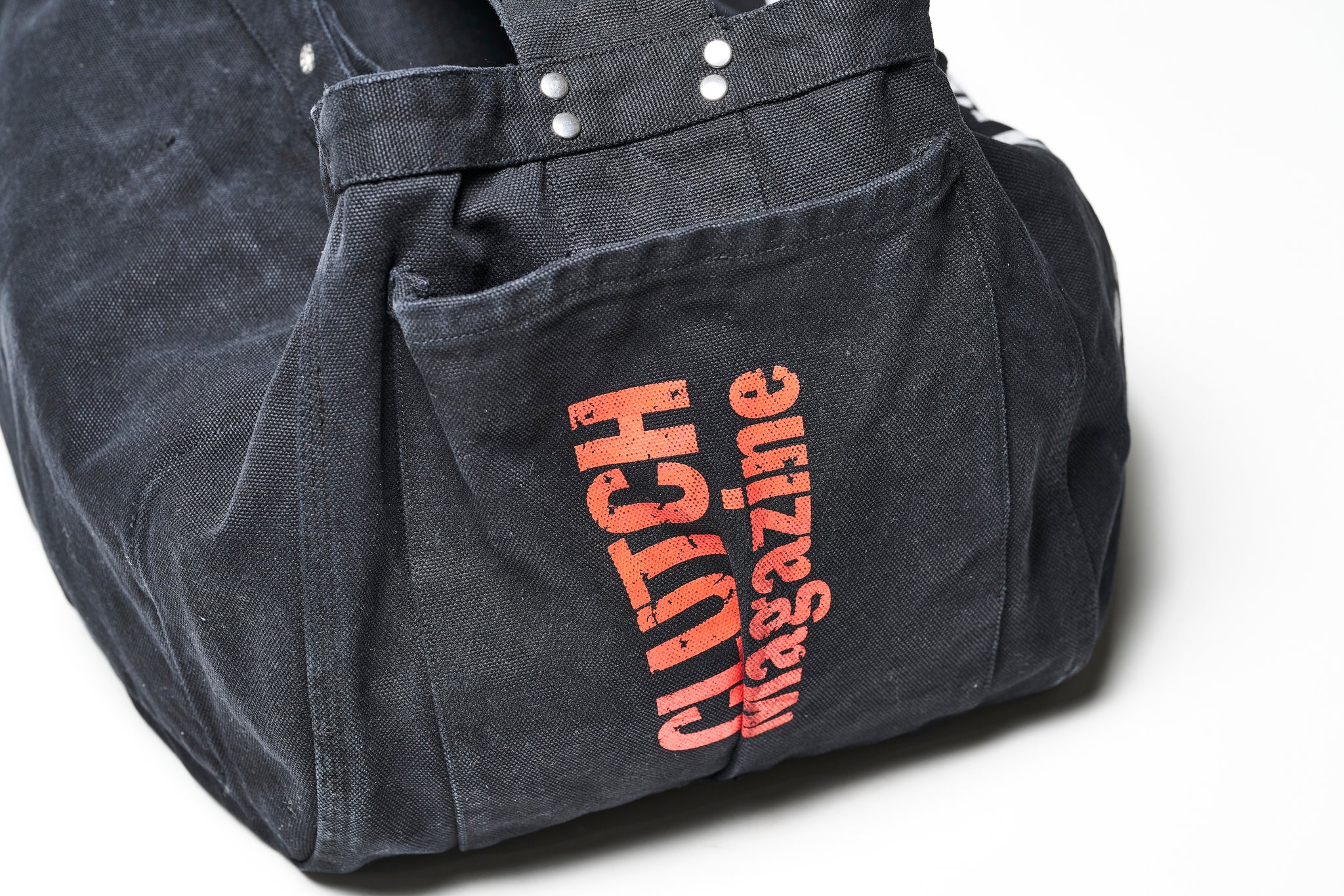 CLUTCH Newspaper Bag – World Club Lightning